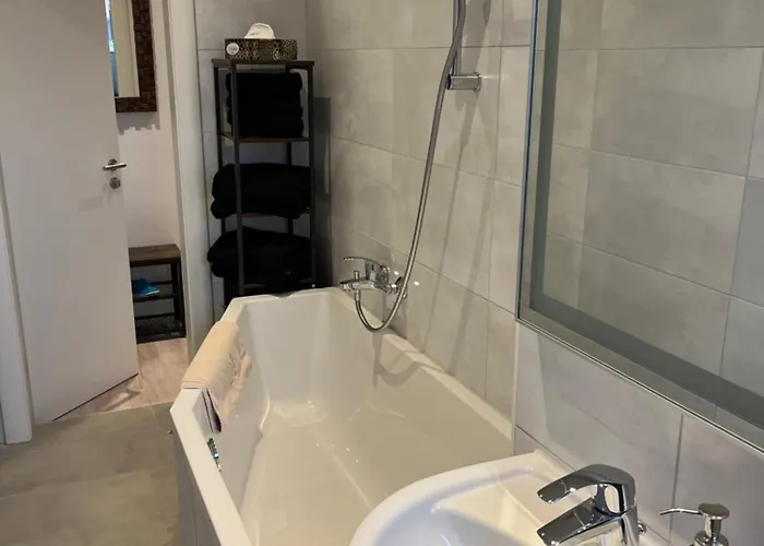 Zwischen Messe Und Innenstadt *